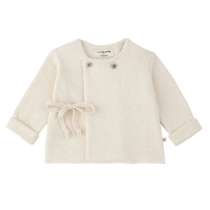 A front view of the 1+ in the Family PESSAC newborn shirt in ecru color.
