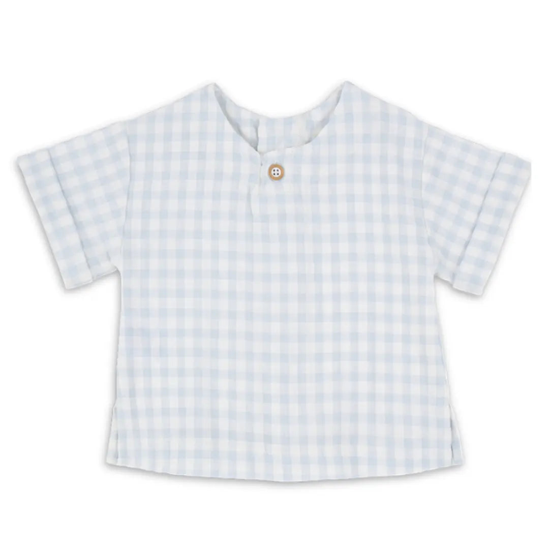 A sophisticated 1+ in the Family Santorini Shirt in a light neutral weave, featuring a refined collar and modern architectural silhouette.