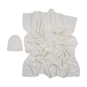 Peluche Bebe – Knit Swaddle & Beanie Set