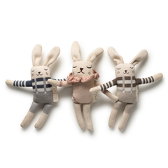 DH Knitted Bunnies