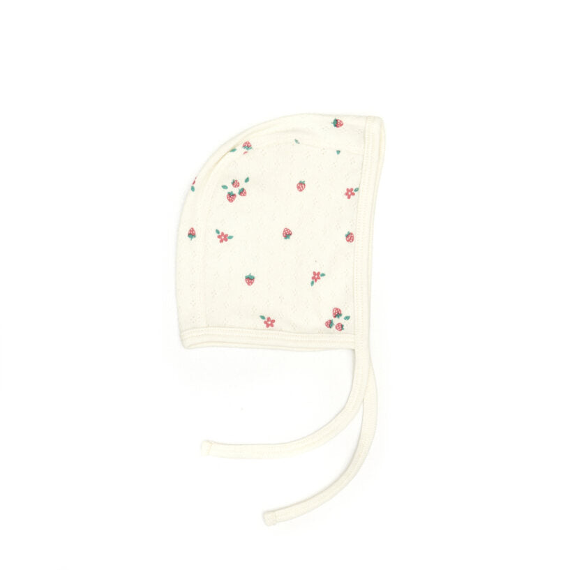 Pointelle bonnet with natural strawberry print