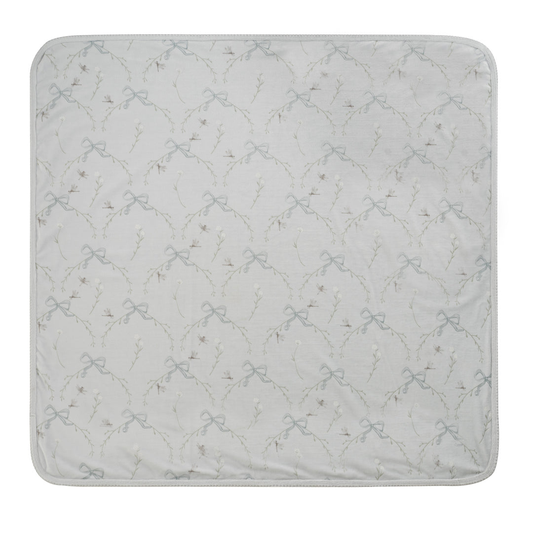Kipp Baby Blue Flying Ribbon Blanket