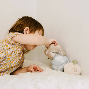 Little Lamb Kind - MONTI // Montessori toy // BABY TOY // Baby blue : Baby blue