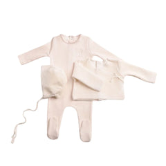 A front view of the elegant linen Bee & Dee wrap set.
