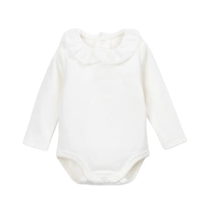 A front view of the Play Up rib body in white.