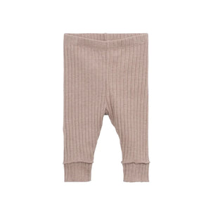 A front view of the Play Up rib leggings in dusty rose.