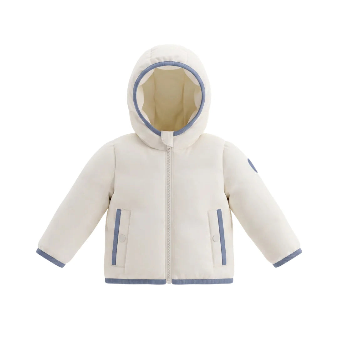 A front view of the Pramie blue binding jacket for children.