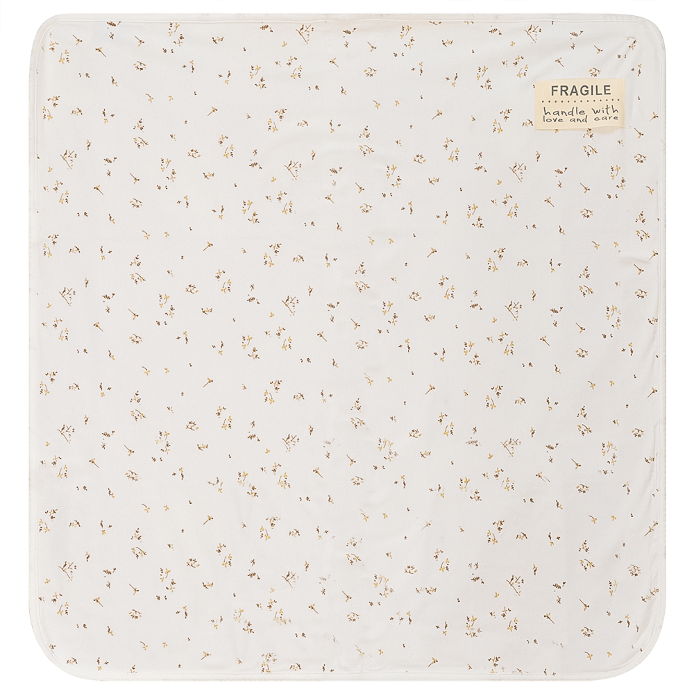 Fragile Off White Scallop Stitch Baby Blanket