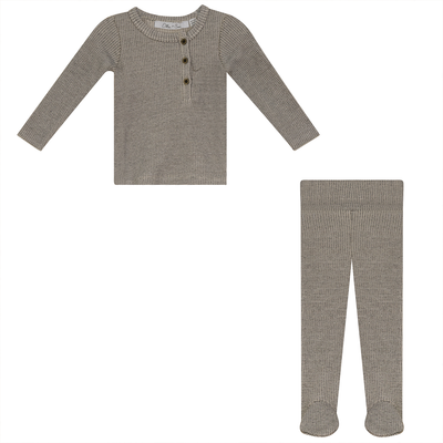 baby set with placket at side