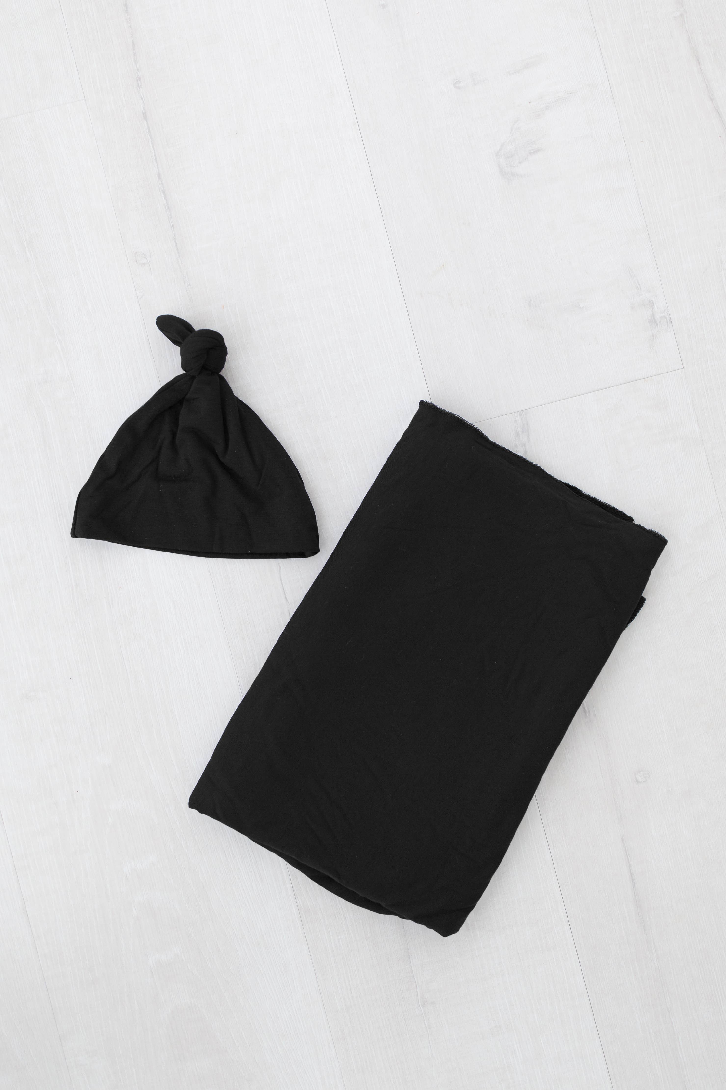 Stroller Society - Baby Blankets - Baby Swaddles - Baby Blanket for Girls, Boys: White / Swaddle and Hat