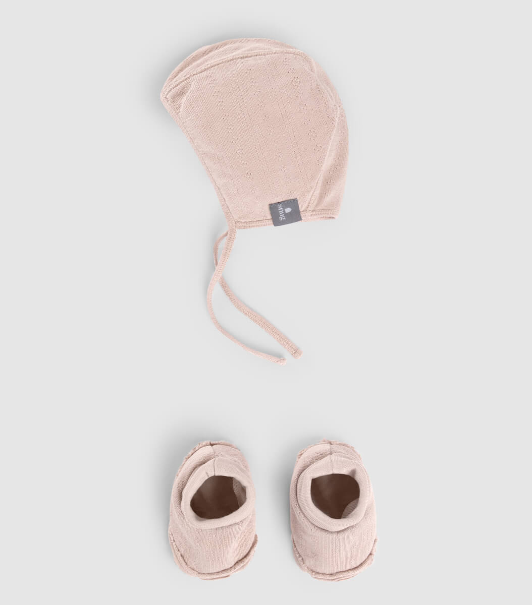 SNUG Baby Organic Cotton Bonnet And Bootie Set For Newborn