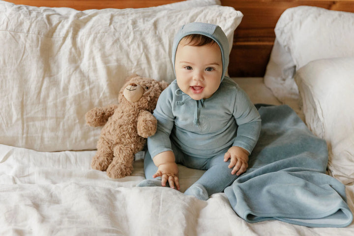 Ely's & Co Blue Velour Center Floral Take Me Home Set