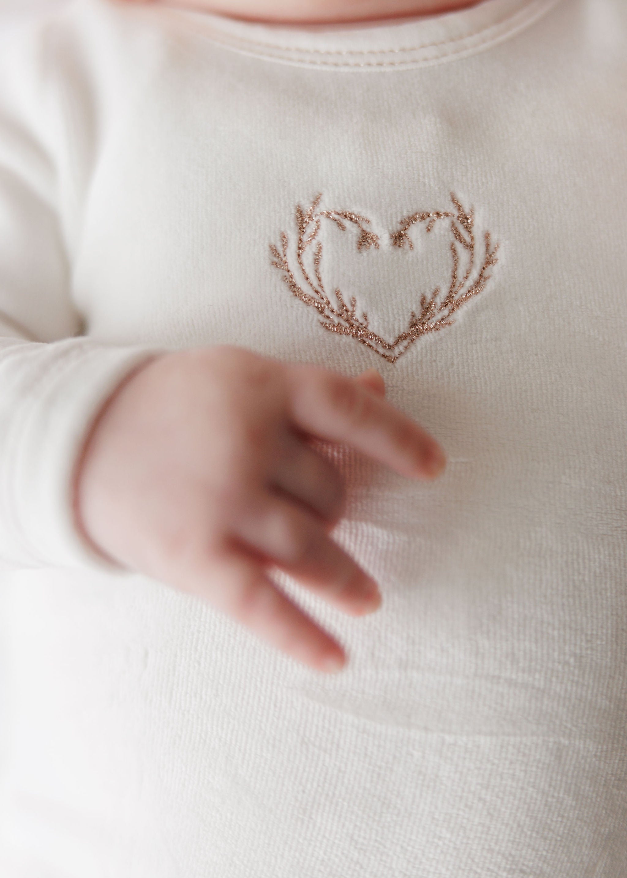 Ely’s & Co. – Girl Metallic Wreath Take Me Home Set | Ivory