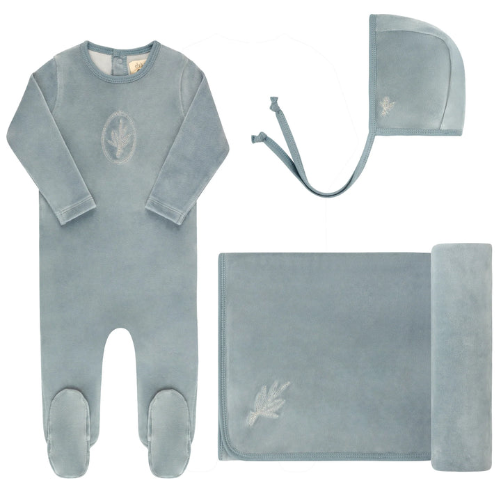 Ely's & Co Blue Velour Center Floral Take Me Home Set