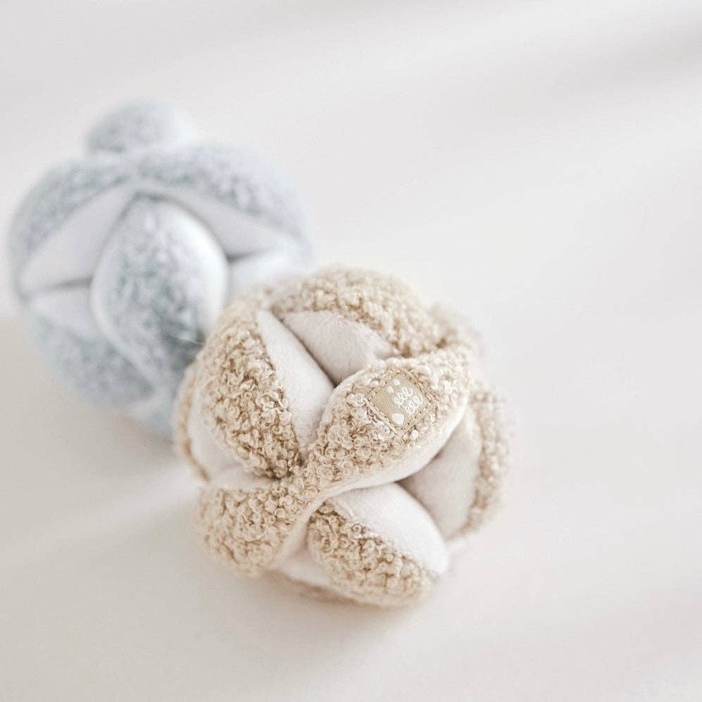 Little Lamb Kind - MONTI // Montessori toy // BABY TOY // Baby blue : Baby blue