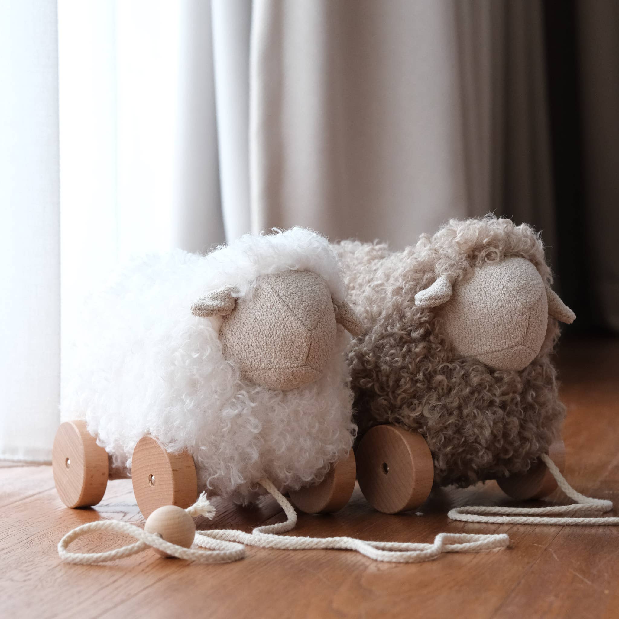 Little Lamb Kind - BELLA // Pull-along sheep // Cream // Best-selling
