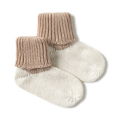 Li & Me ribbed knit baby booties in soft cotton, cozy newborn footwear for fall and winter