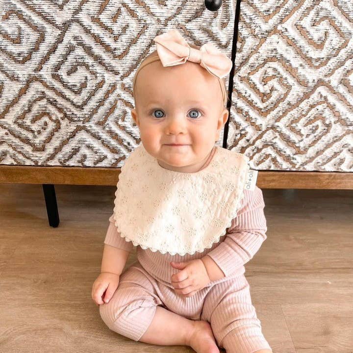 Ali+Oli - Cotton Baby Bib Double-Sided (Eyelet Flowers)