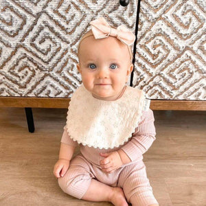 Ali+Oli - Cotton Baby Bib Double-Sided (Eyelet Flowers)