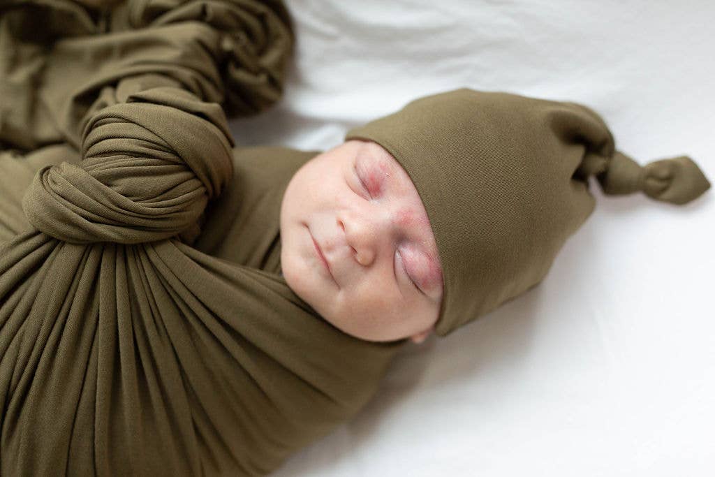 Stroller Society - Baby Blankets - Baby Swaddles - Baby Blanket for Girls, Boys: White / Swaddle and Hat