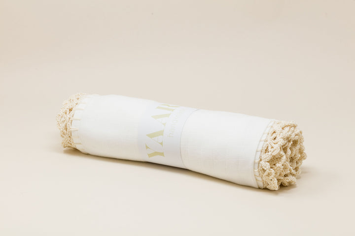 Yaarn Muslin Swaddle with Wide Border