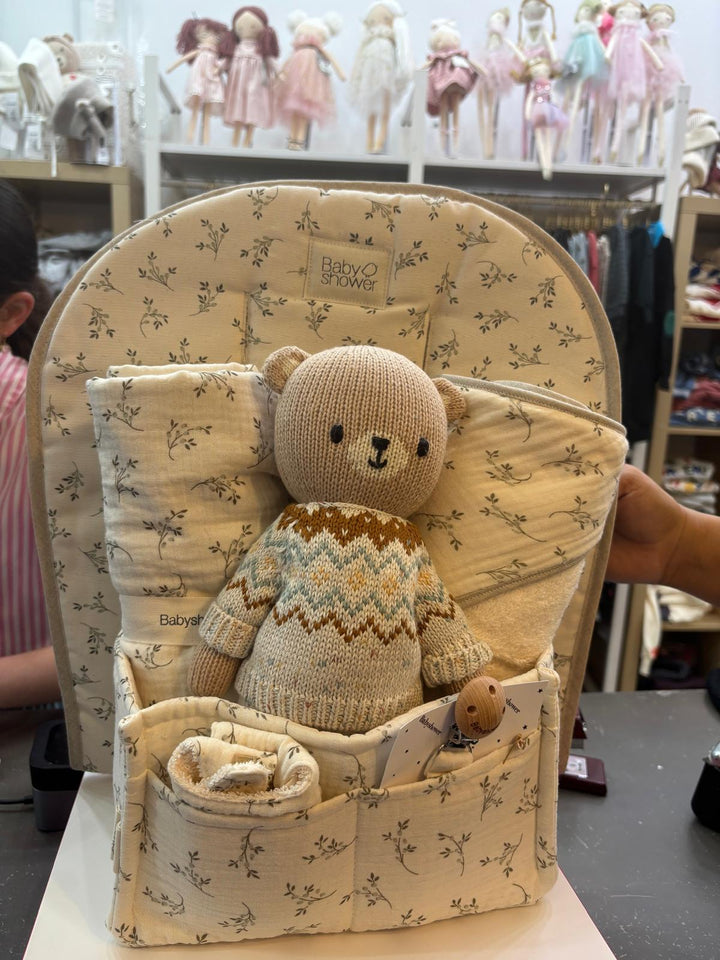 Customized Baby Gifts & Curated Gift Baskets | Personalized Newborn Presents