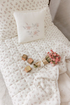 Peluche Bebe – Blossom Quilted Blanket with Crochet Trim & Square Pillow Set