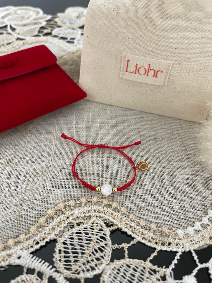 Liohr Adjustable Red String Bracelet With Gem Stone
