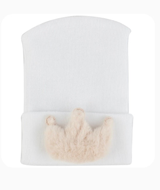 Appliqué Hospital Hat for Newborn Babies | Luxury Newborn Take-Home Essential