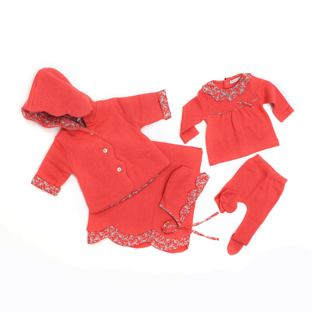 La Mascot Coral/Floral Scalloped Blanket