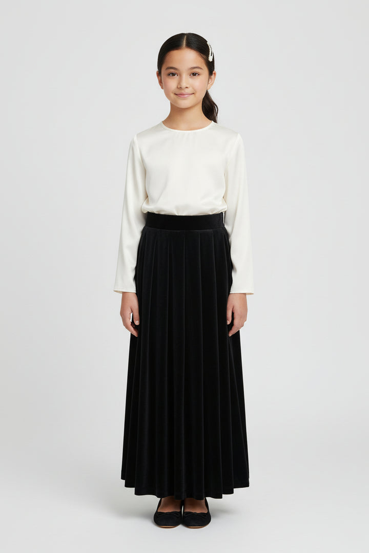 Parni Black Velour Pleated Maxi Skirt