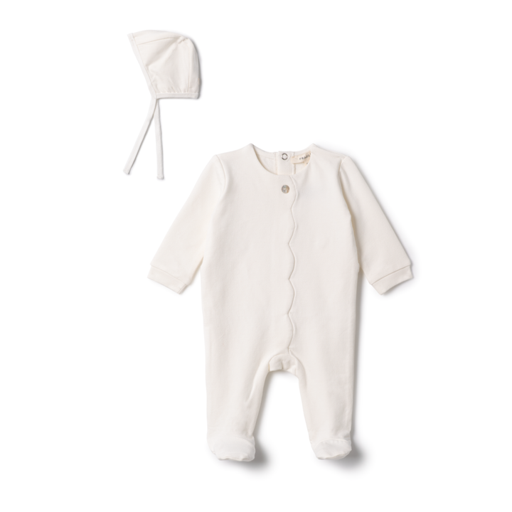 Fragile Off White Scallop Footie Set – Elegant Baby Outfit