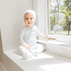 Little Label – Cloud Herringbone Baby Footie & Hat Set (Light Blue Cotton)
