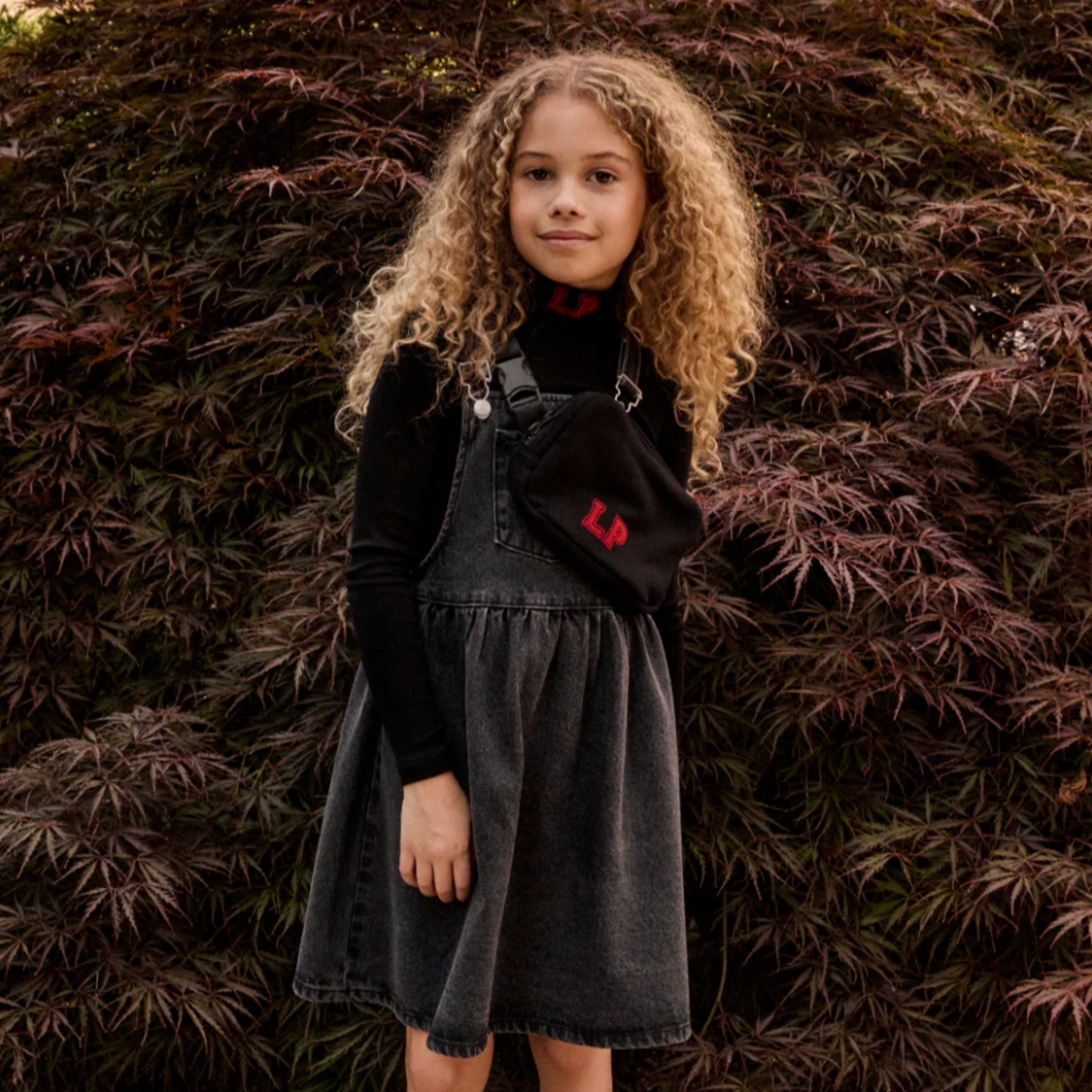 Little Parni - Kidswear Unisex Black Logo Long Sleeve Tee | K582