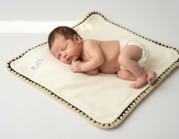 Latte Ivory Carousel Stitching Blanket