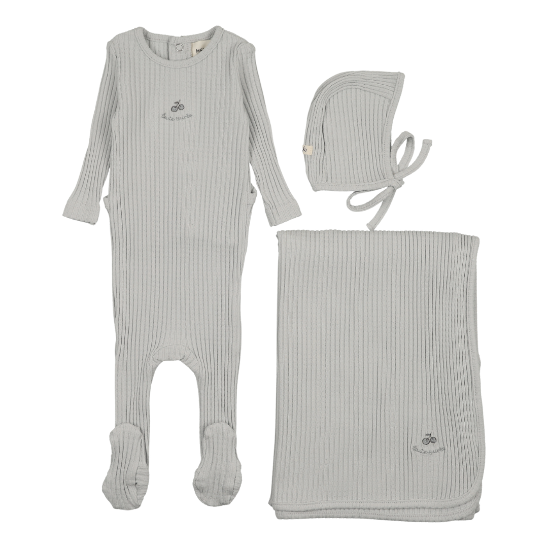 Baby outfit set with ribbed onesie, bonnet, and blanket on a white background