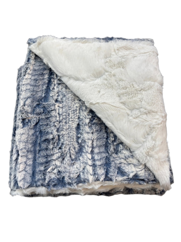 Peluche Stone Blue and Natural Fur Blanket