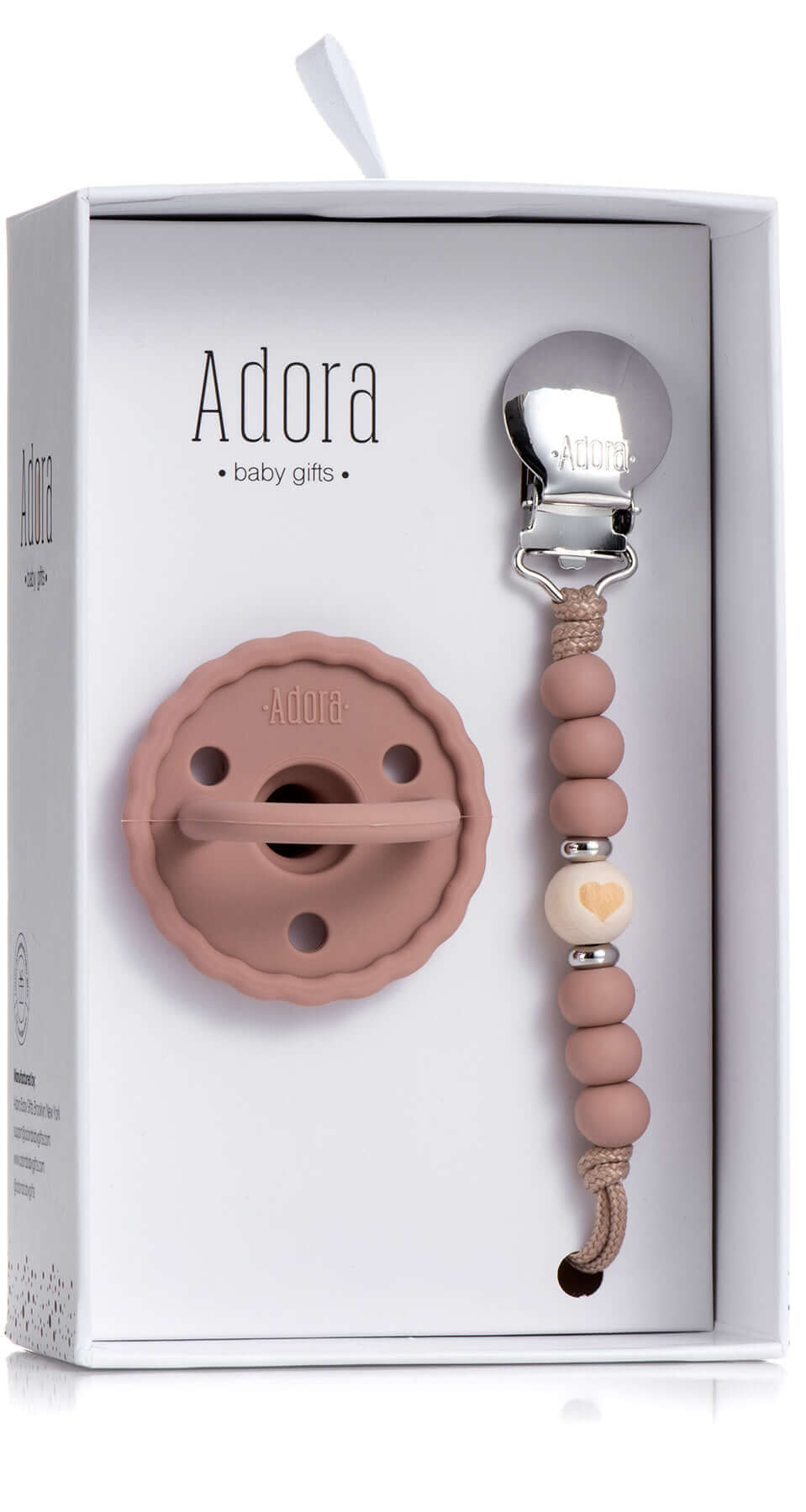 scalloped wood heart pacifier clip set