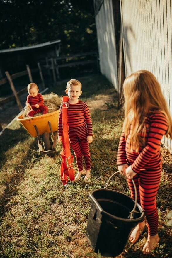 Striped Ribbed Pajamas - Redwood/Black