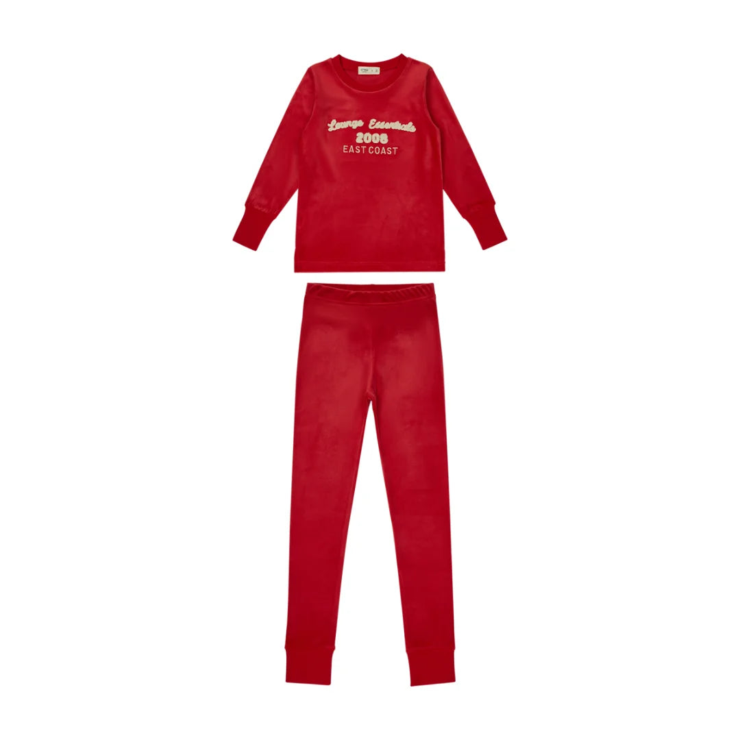 A front view of the Crew Lounge coral terry applique lounge set.