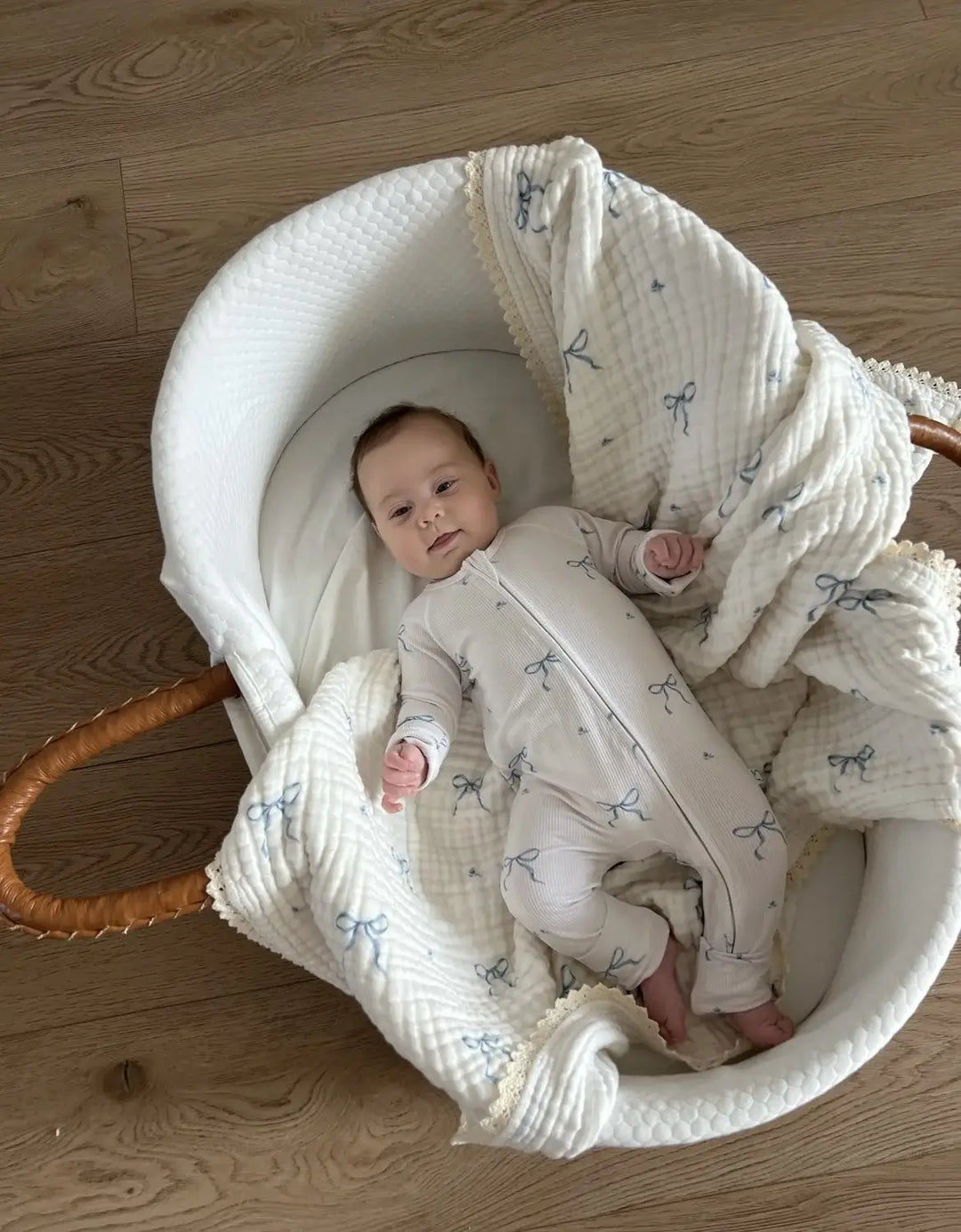 Dreamy Skies Baby - Blue Bows 6 Layer Gauze Blanket