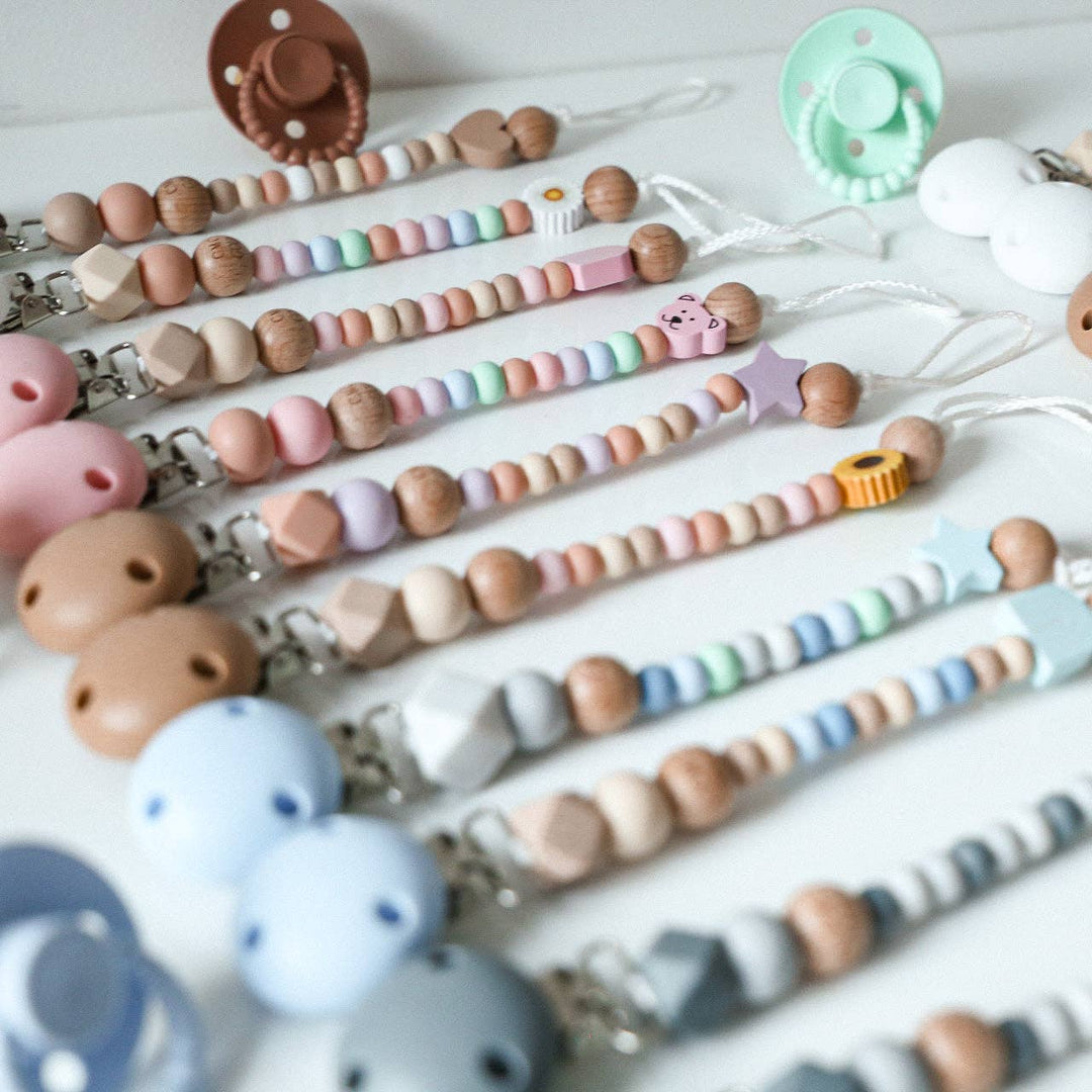 CMC Gold - Candy Shop Dummy Clips Pre Designed Styles: White Clip - Design 3