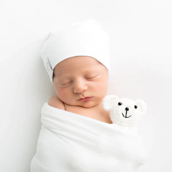 Ely's & Co White Swaddle and Beanie Gift Set