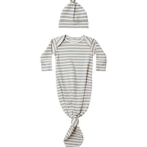 Knotted baby gown + hat set