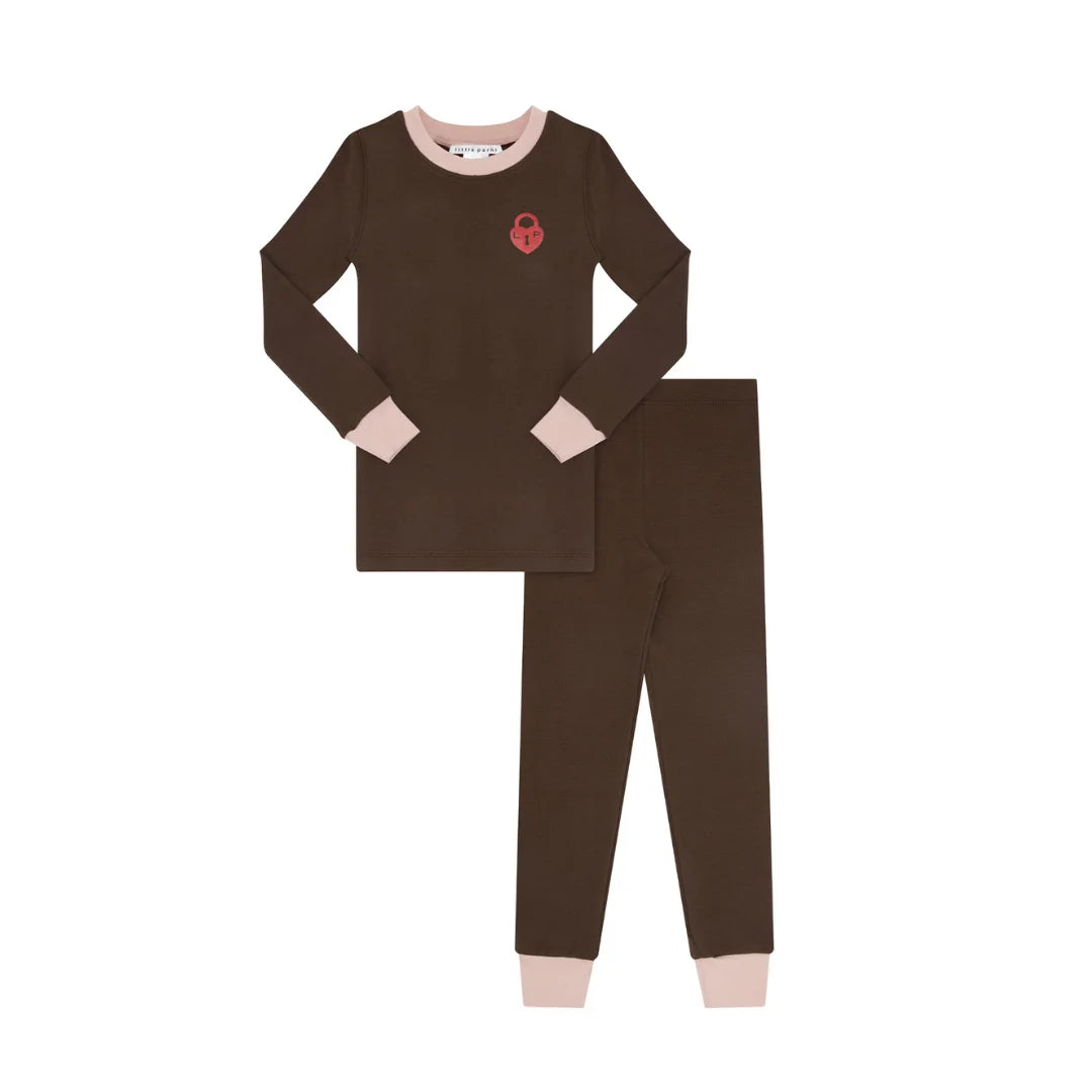 little-parni-brown-pink-chestnut-locket-pajamas-detail