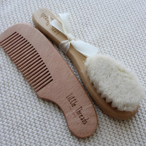 A high-resolution close-up of the natural wood grain and the soft brush bristles.
