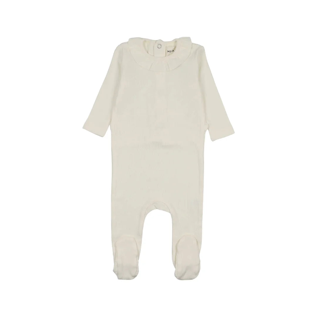 A front view of the Mema Knits ivory rib ruffle collar footie.