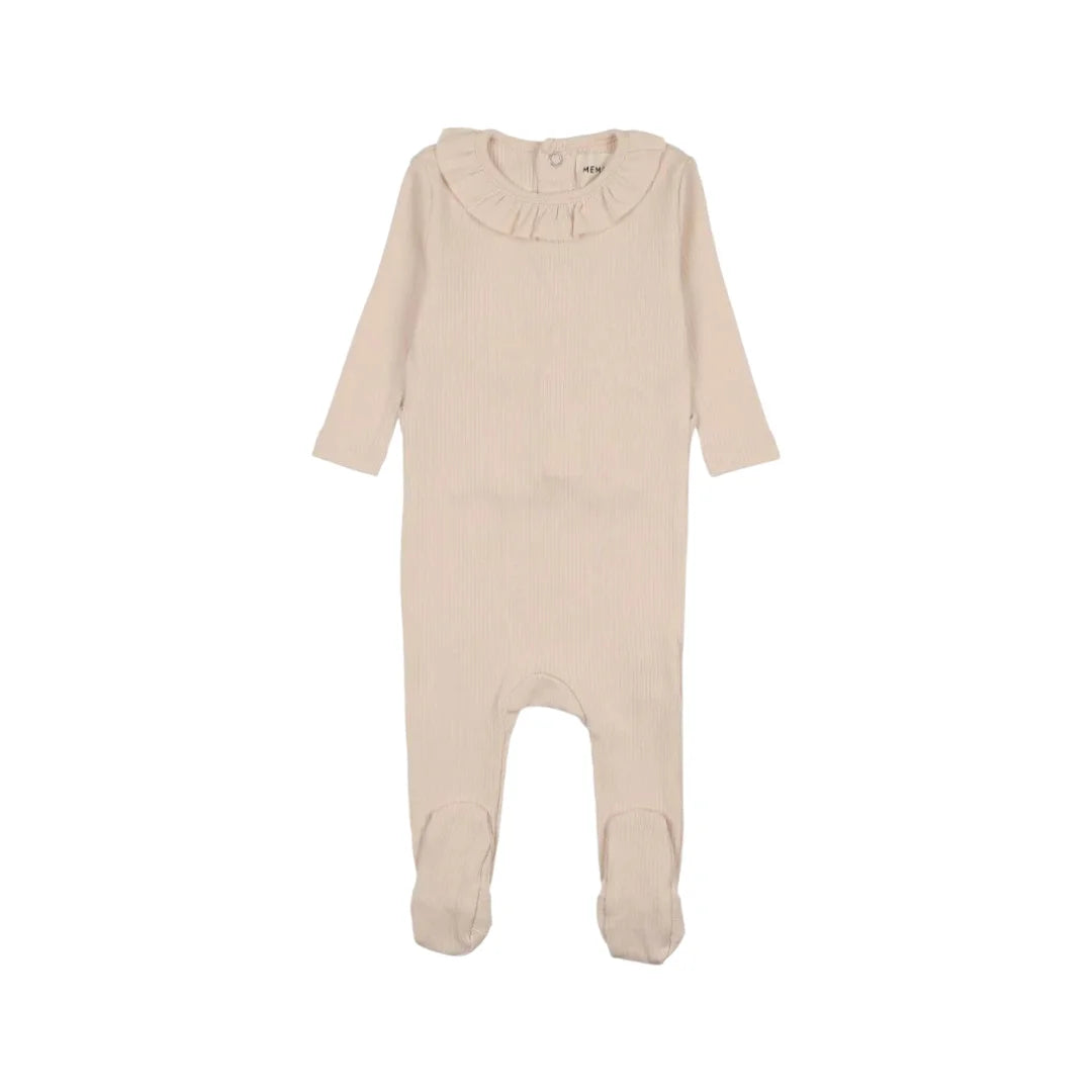 A front view of the Mema Knits light pink rib ruffle collar footie.