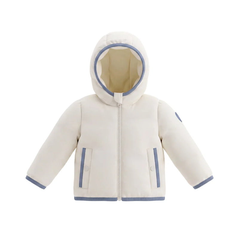 A front view of the Pramie blue binding jacket for children.