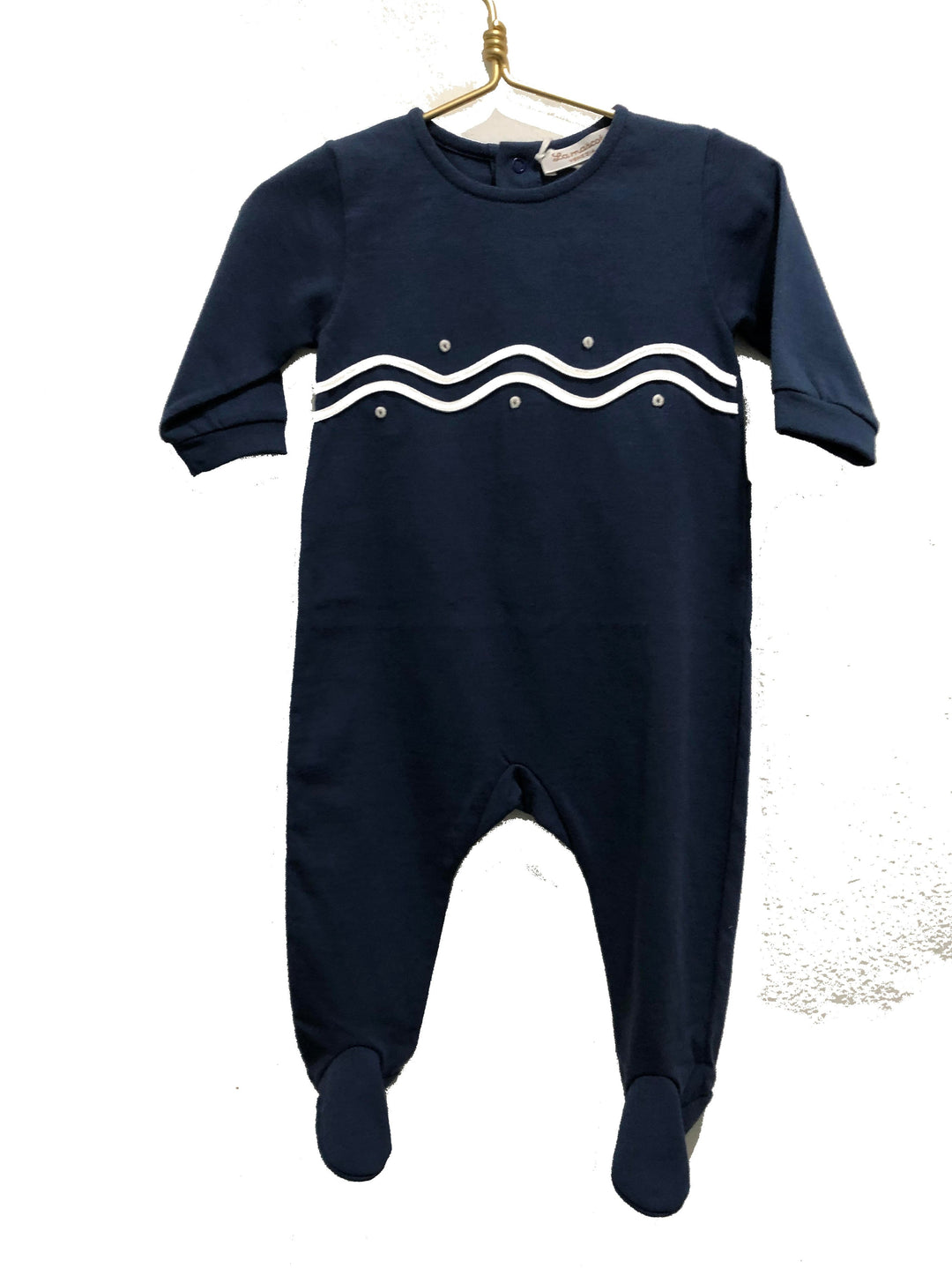 footie with wavy edge